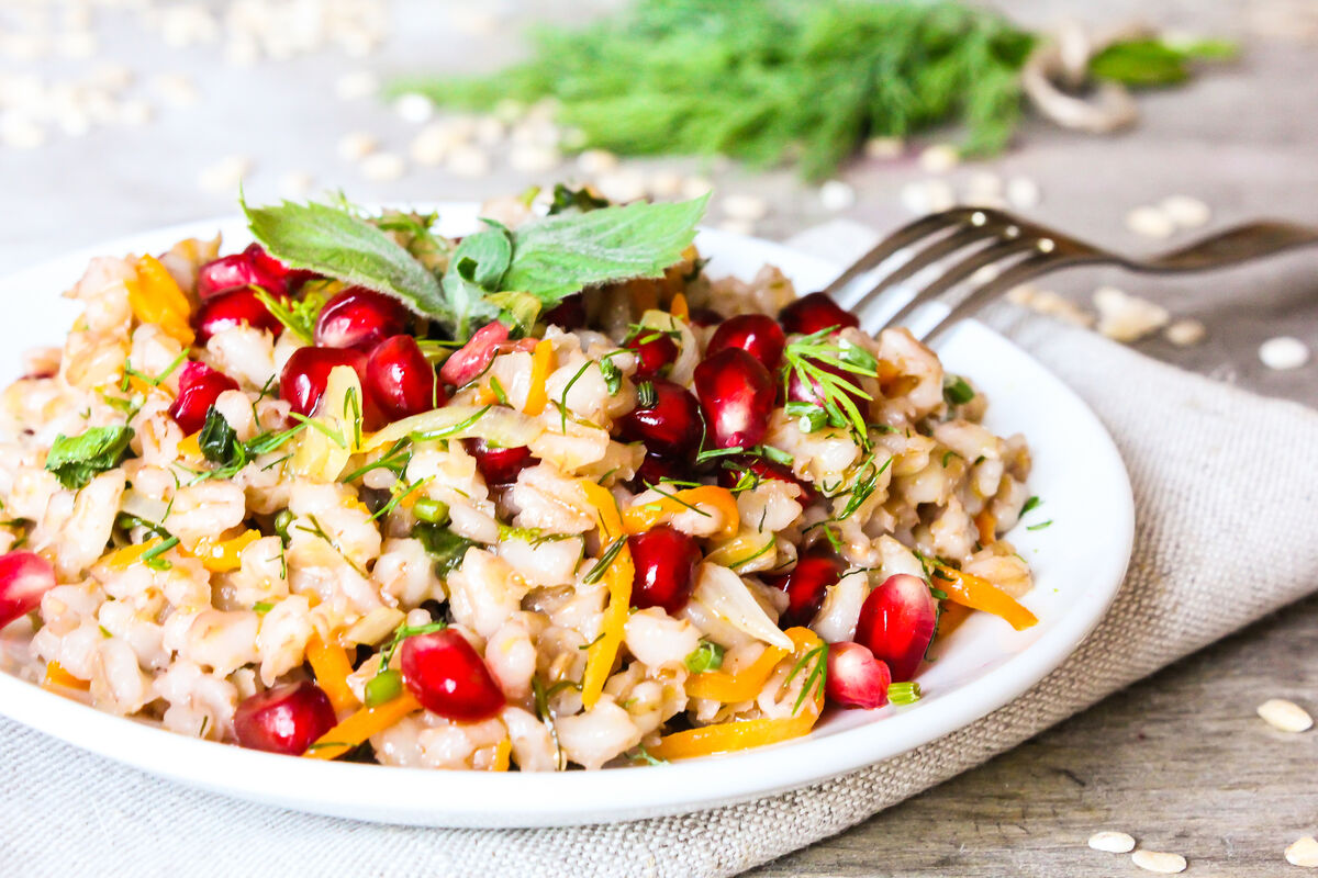 salad with barley