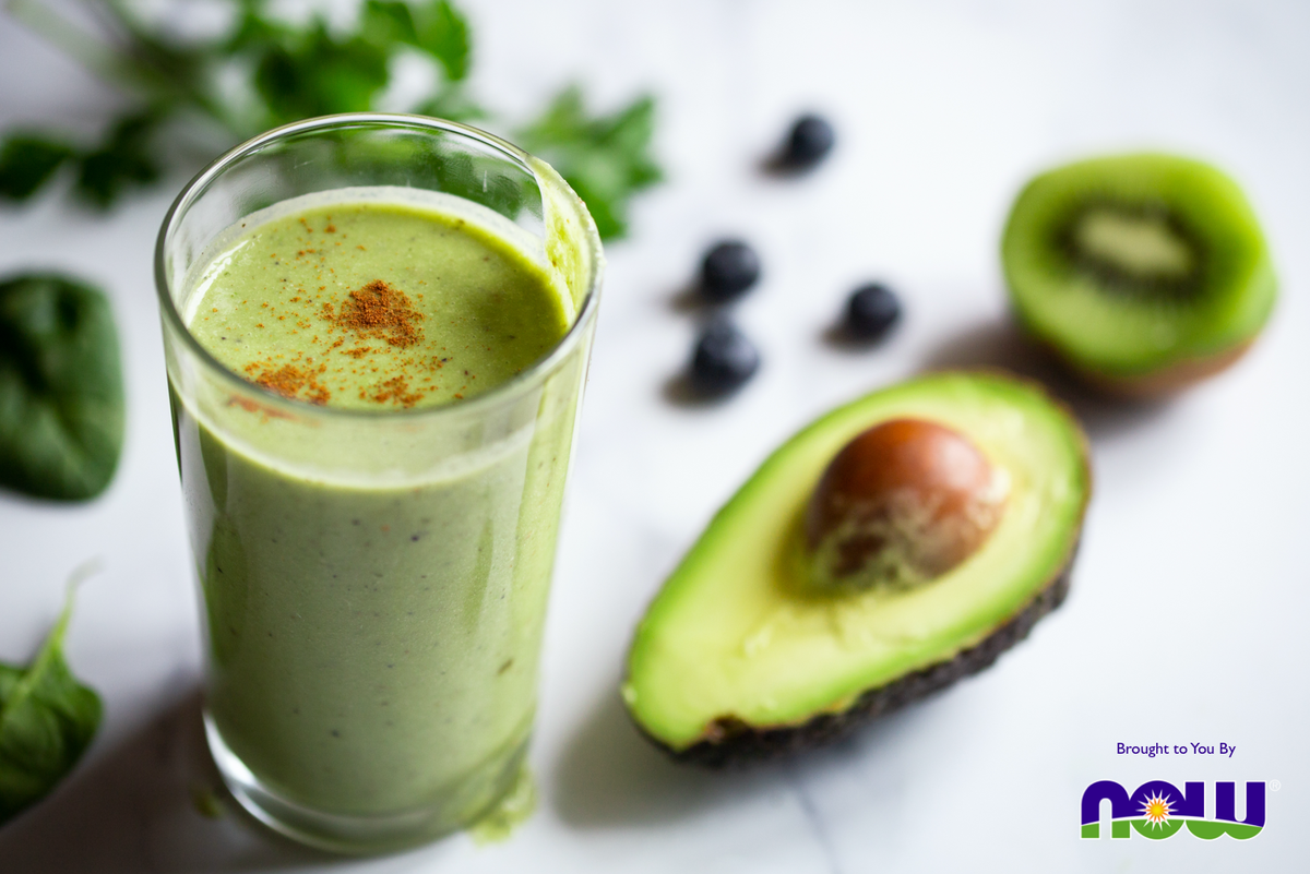 90s smoothie with avocado