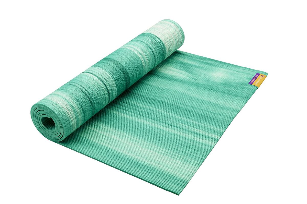 Evergreen print yoga mat
