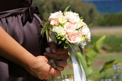 pregnant bridesmaid