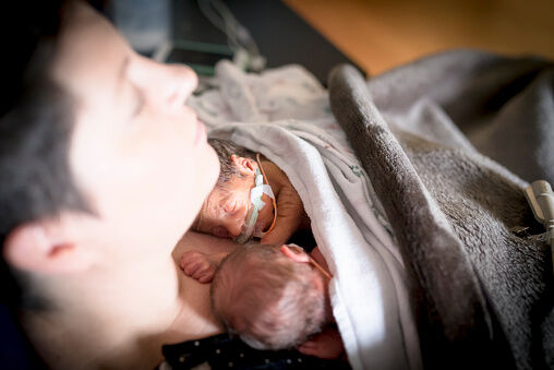 Premature twin babes