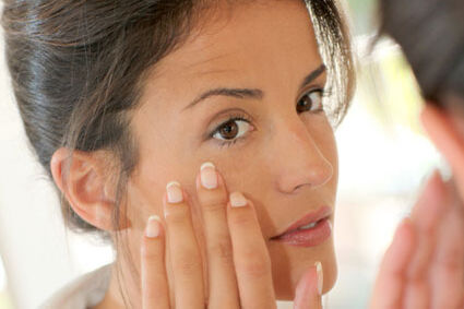 apply makeup
