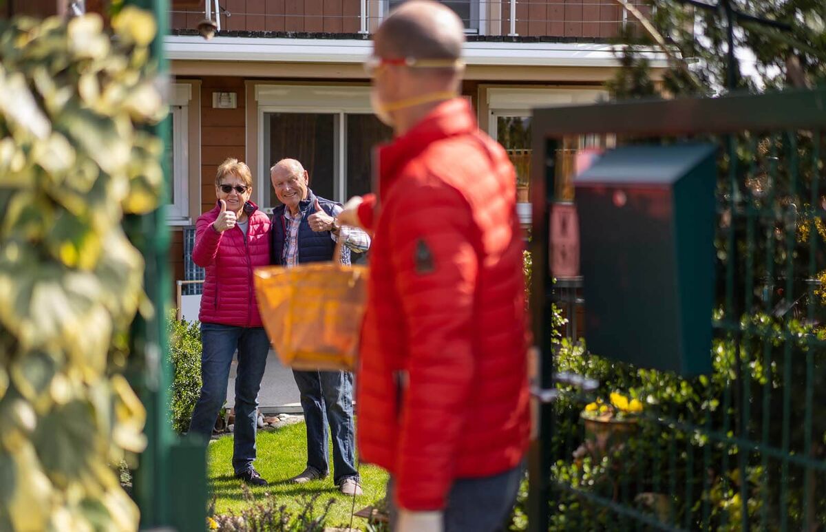 Outdoor Social Distancing Tips